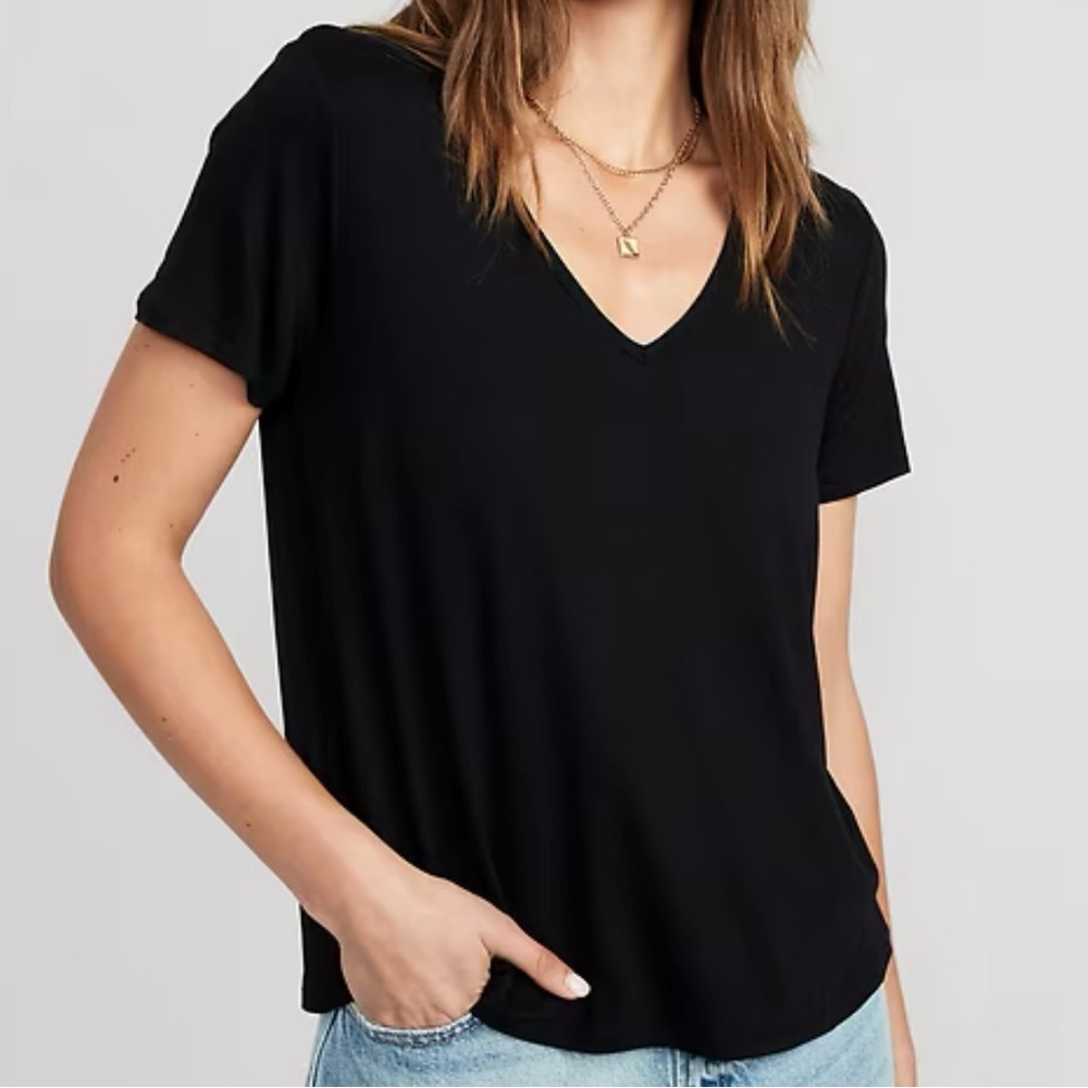 NWT Old Navy Luxe Black V-Neck Top Women’s  Sz Large SS Soft Classic Goth Grunge